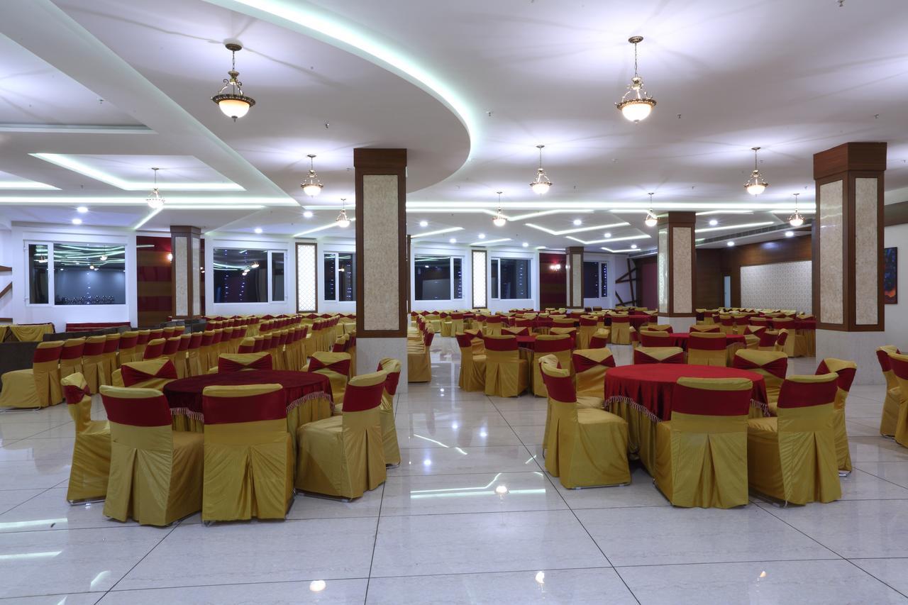 Grand Hotel Nawanshahr Nawāshahr Zewnętrze zdjęcie