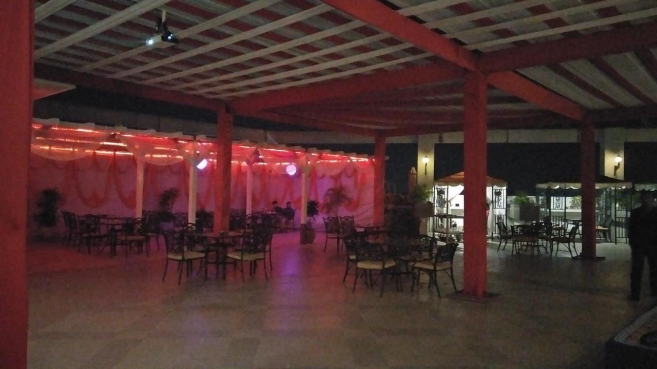 Grand Hotel Nawanshahr Nawāshahr Zewnętrze zdjęcie