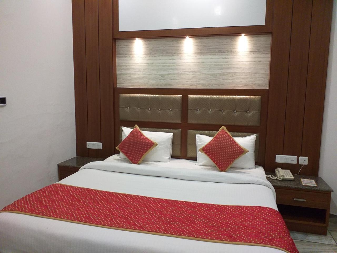 Grand Hotel Nawanshahr Nawāshahr Zewnętrze zdjęcie